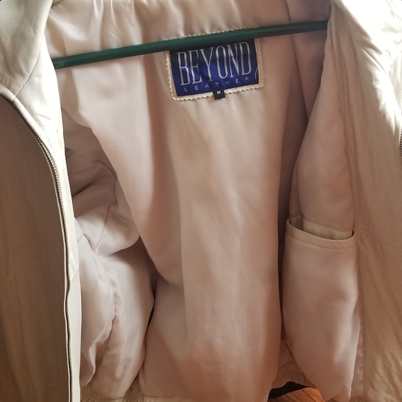 Leather jacket - Picture 4 of 4